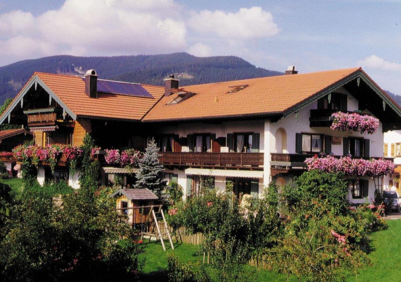 Haus Gehmacher-Maier - Chiemgau Karte Hotel Инцел Екстериор снимка